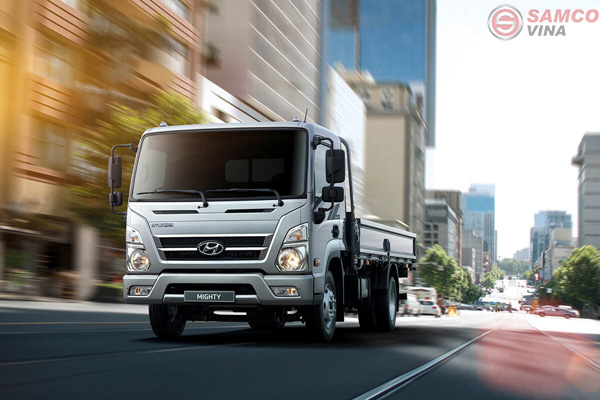 Một khuôn mẫu xe tải lớn của Brand Name Hyundai tới từ Hàn Quốc